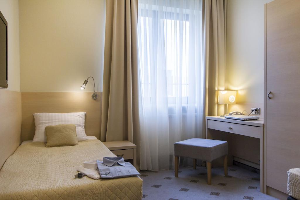 Hotel Notabene Свидник Номер фото